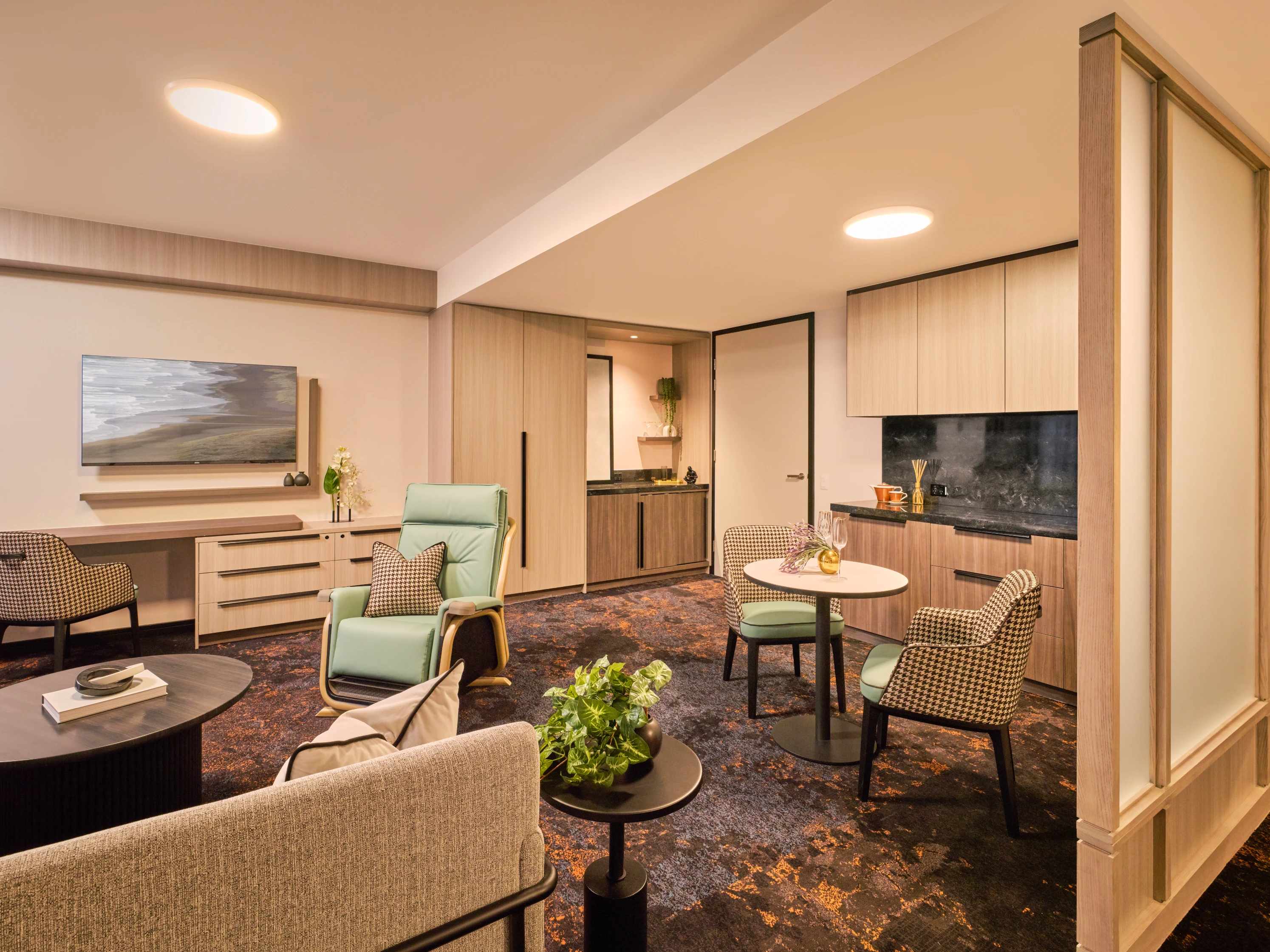 Pathwayes Executive Couples Suite
